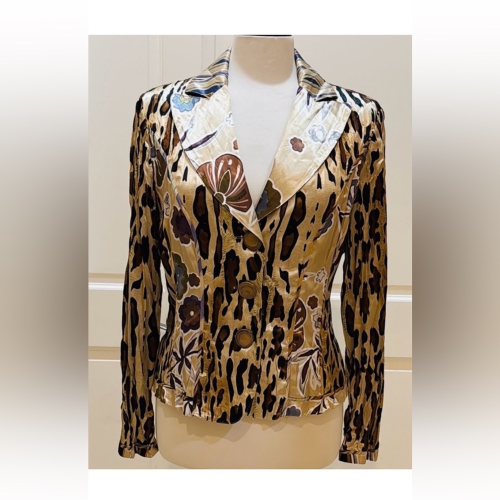 Alberto Makali ladies jacket size medium price is firm